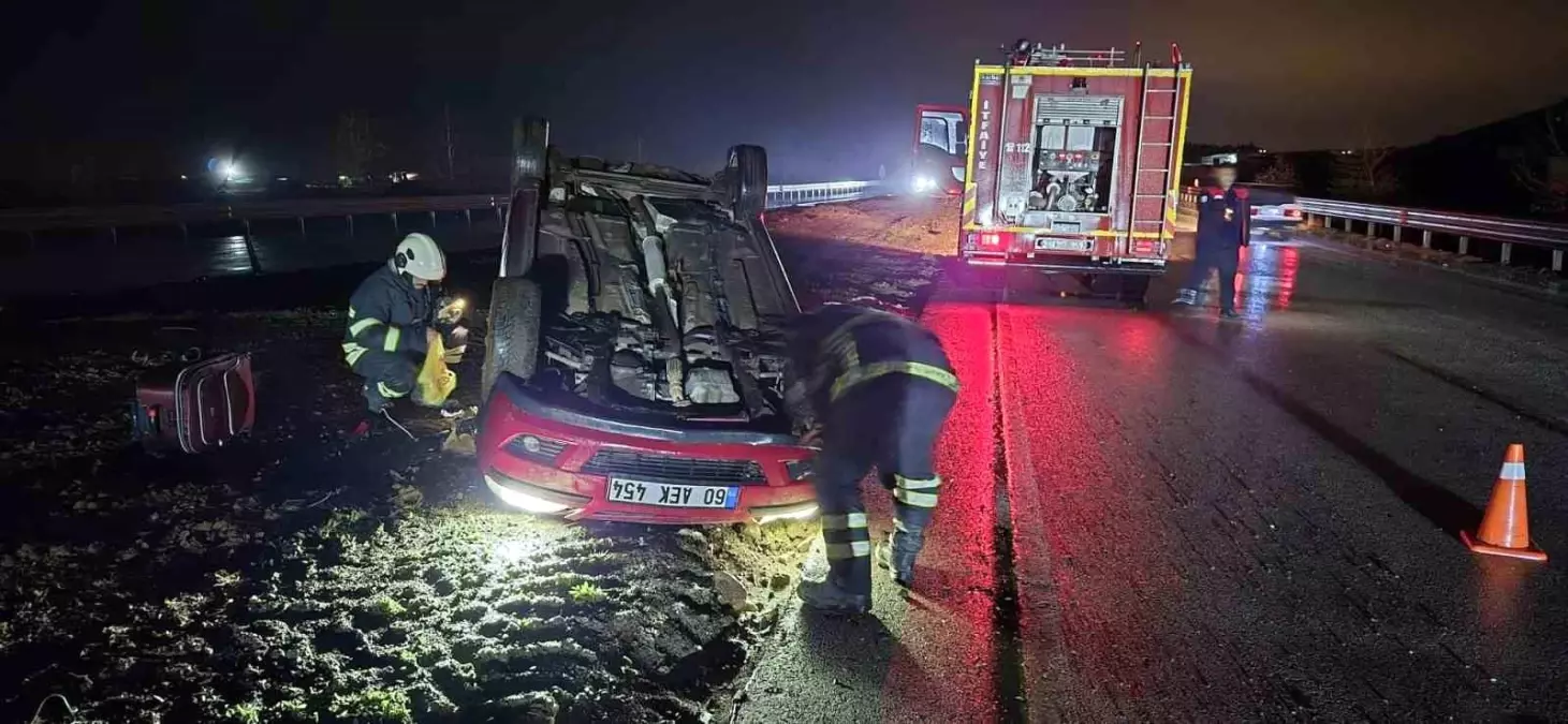 Hatay\'da Takla Atan Araçta 2 Yaralı