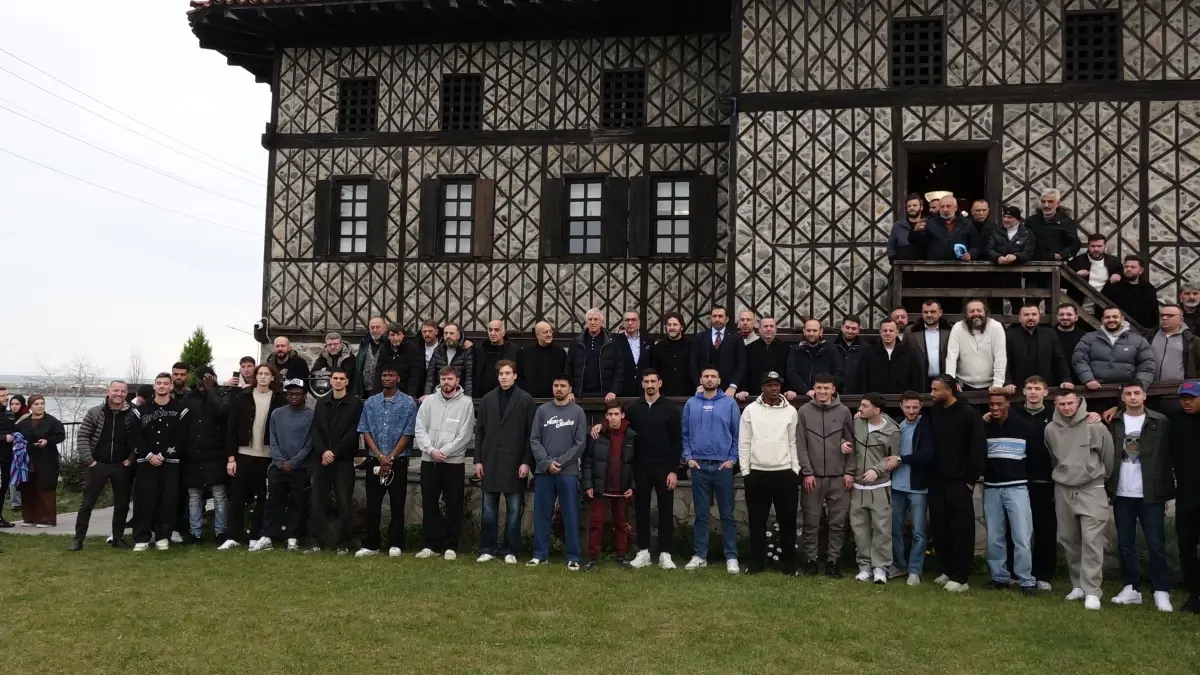 Trabzonspor\'dan Tarihi Müze Ziyareti