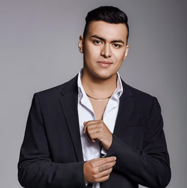 Ünlü şarkıcı Yeison Jimenez uçak kazasında hayatını kaybetti Ünlü şarkıcı Yeison Jimenez uçak kazasında hayatını kaybetti