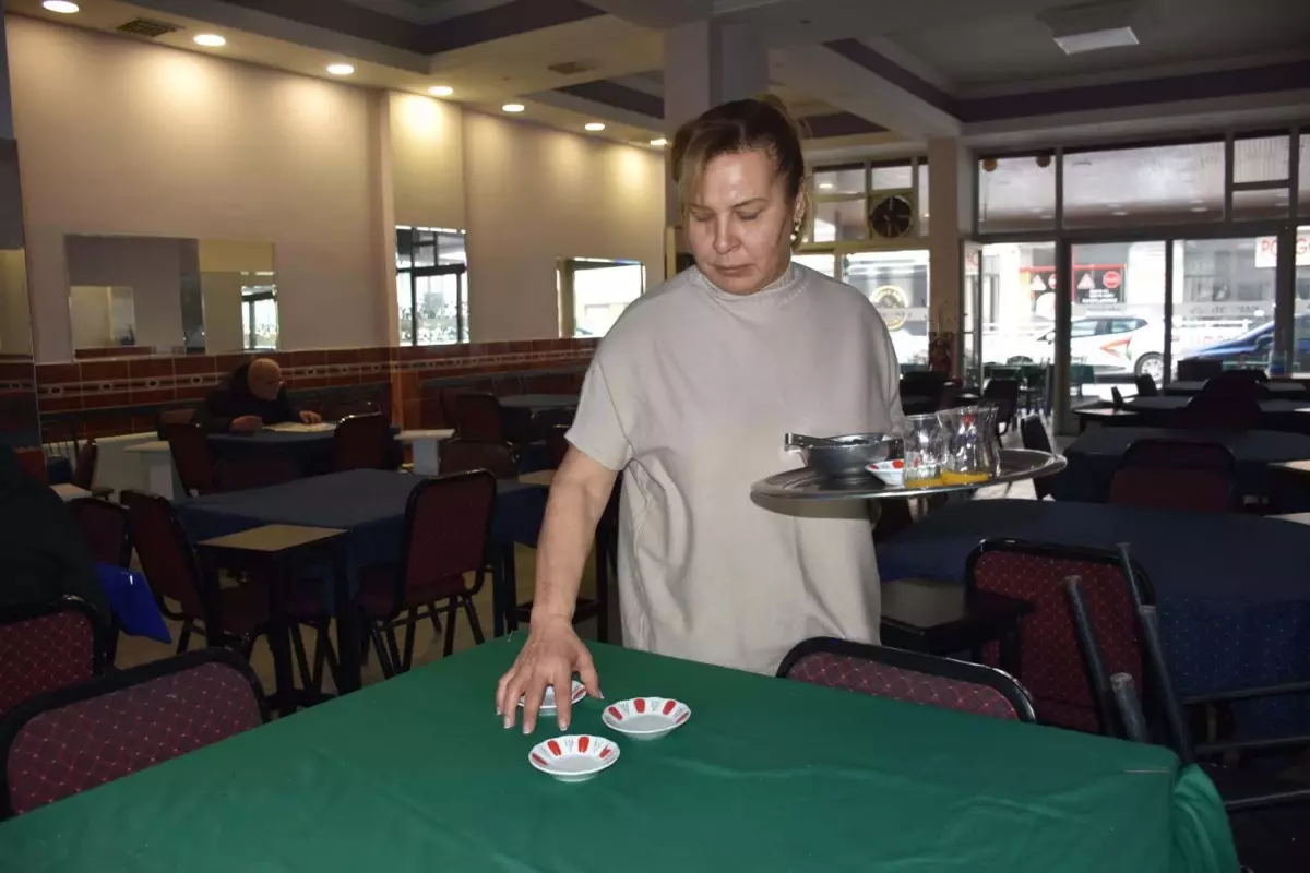 Jale Büyükdemir Kahveciler Esnaf Odası\'nın Yeni Başkanı