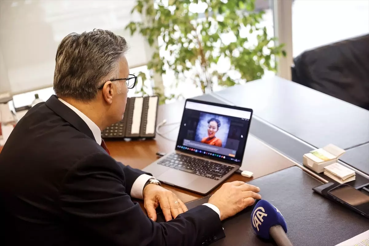 AKİB Genel Sekreteri \'Yılın Kareleri\' Oylamasına Katıldı