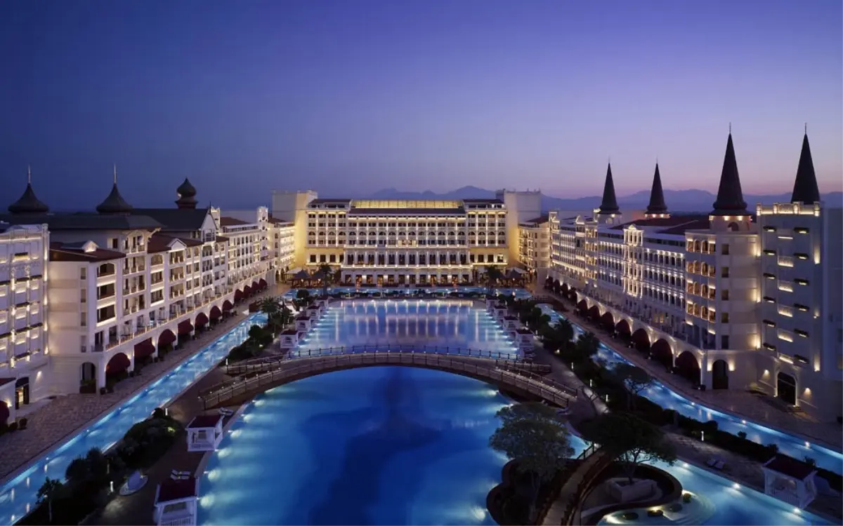 Mardan Palace, Titanic Hotels\'tan Ayrıldı