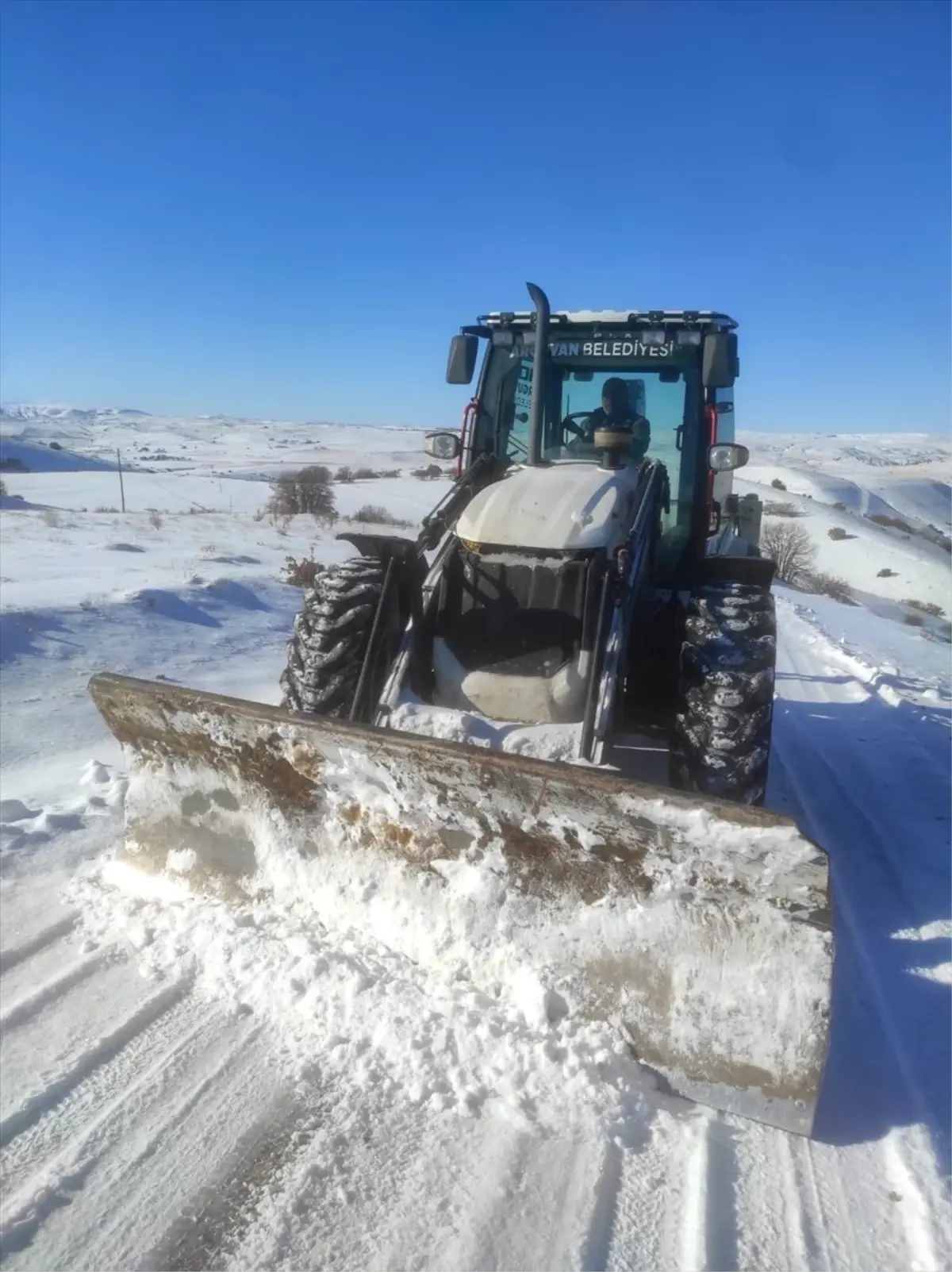 Arguvan\'da Karla Mücadele Devam Ediyor