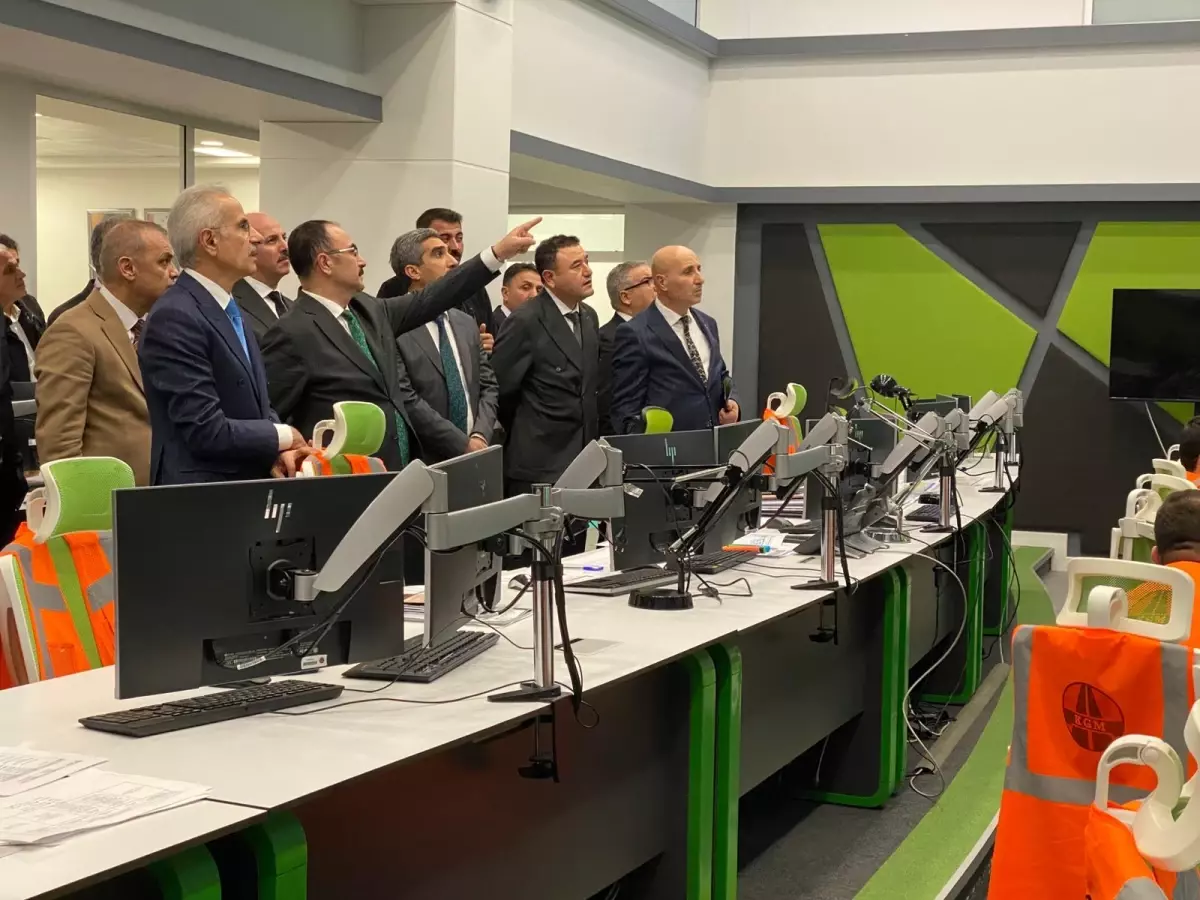 Kar Yağışı Nedeniyle Trafik Tedbirleri Alındı