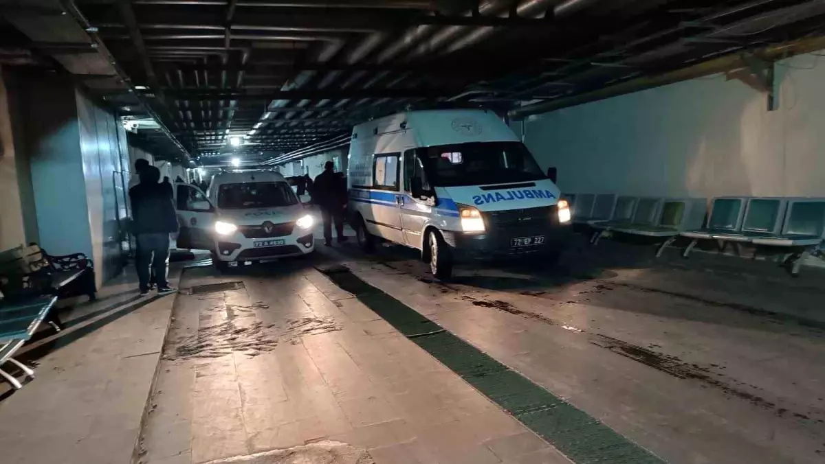 Batman\'da Balkon Düşmesi: 22 Yaşındaki Kadın Hayatını Kaybetti