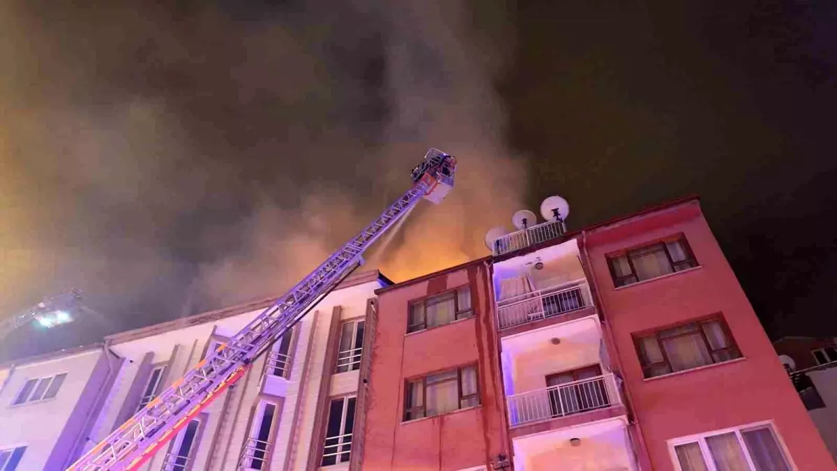 Burdur\'da Apartman Yangını