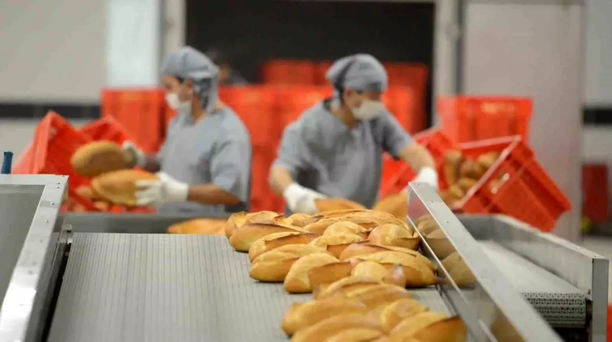 Çorum Belediyesi Halk Ekmek, 2025\'te 13,3 milyon ekmekle sofralara ulaştı