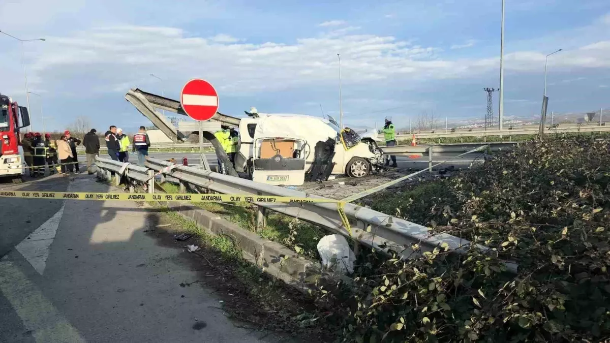 Düzce\'de Trafik Kazaları: 12 Ölü, 2254 Yaralı