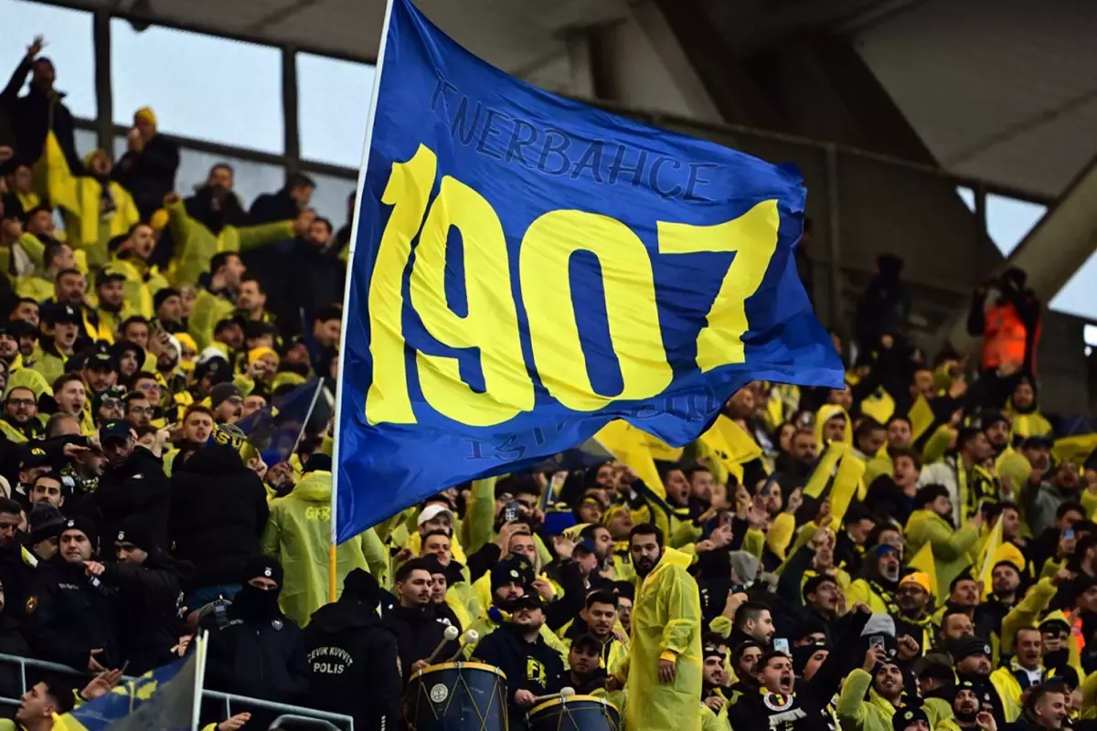 Fenerbahçe\'de 3. ayrılık kapıda! 7,5 yıl sonra ülkesine dönüyor