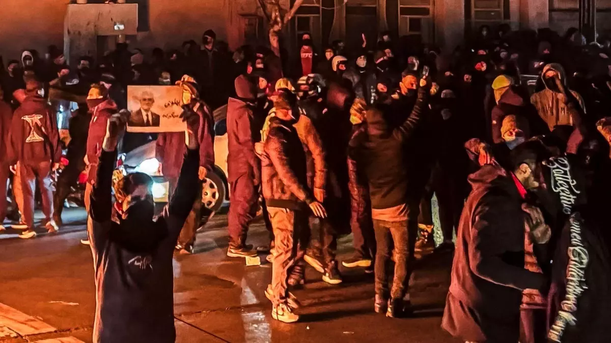 İran\'da Protestolar Zirveye Ulaştı