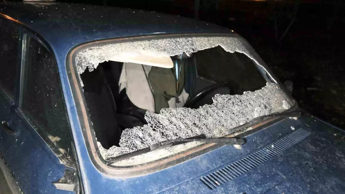 Karaman\'da Otomobil Yaşlı Kadına Çarptı