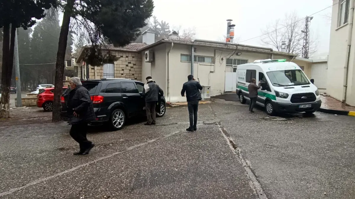 Gaziantep\'te Bıçaklı Kavga: 1 Ölü, 1 Yaralı