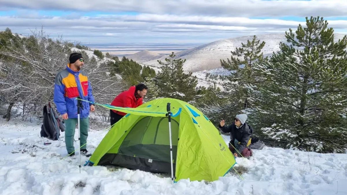 Kırşehir\'de Dağcılar \'Karsambaç\' Yaptı