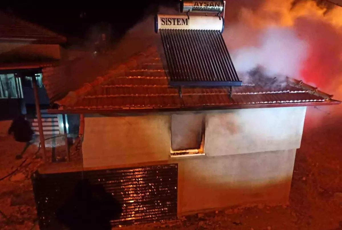 Afyon\'da Yangın Paniği