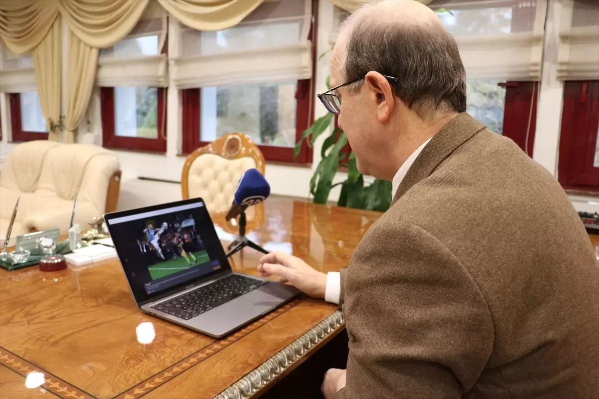 KTÜ Rektörü Çuvalcı, Yılın Kareleri Oylamasına Katıldı