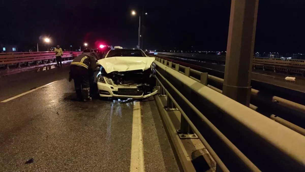 Manavgat\'ta Zincirleme Kaza: 3 Yaralı