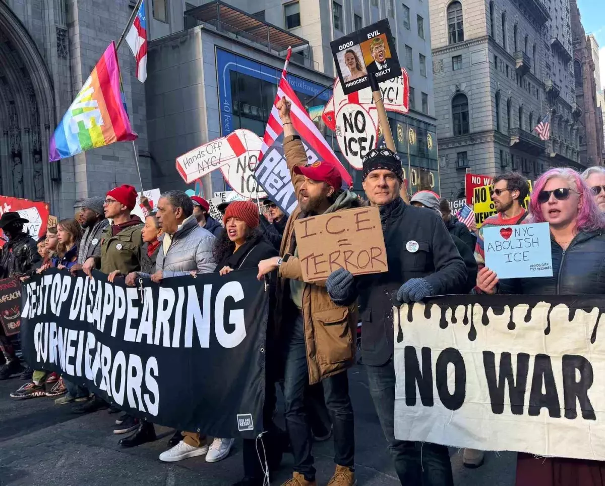 New York\'ta ICE Protestosu Büyüyor