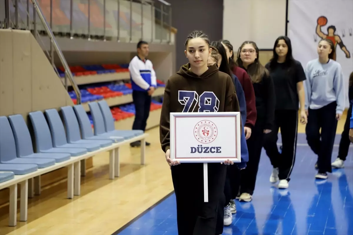 Karabük\'te Okul Sporları Basketbol Müsabakaları Başladı