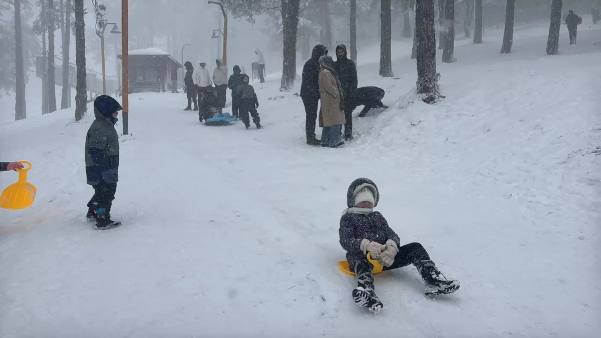 Ordu\'da Kar Yağışı Nedeniyle Eğitime Ara