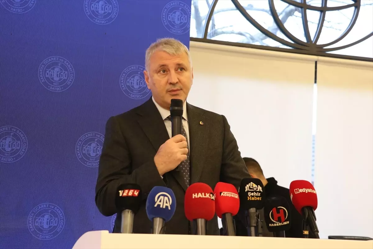 Gazeteciler Günü\'nde Basına Vurgu