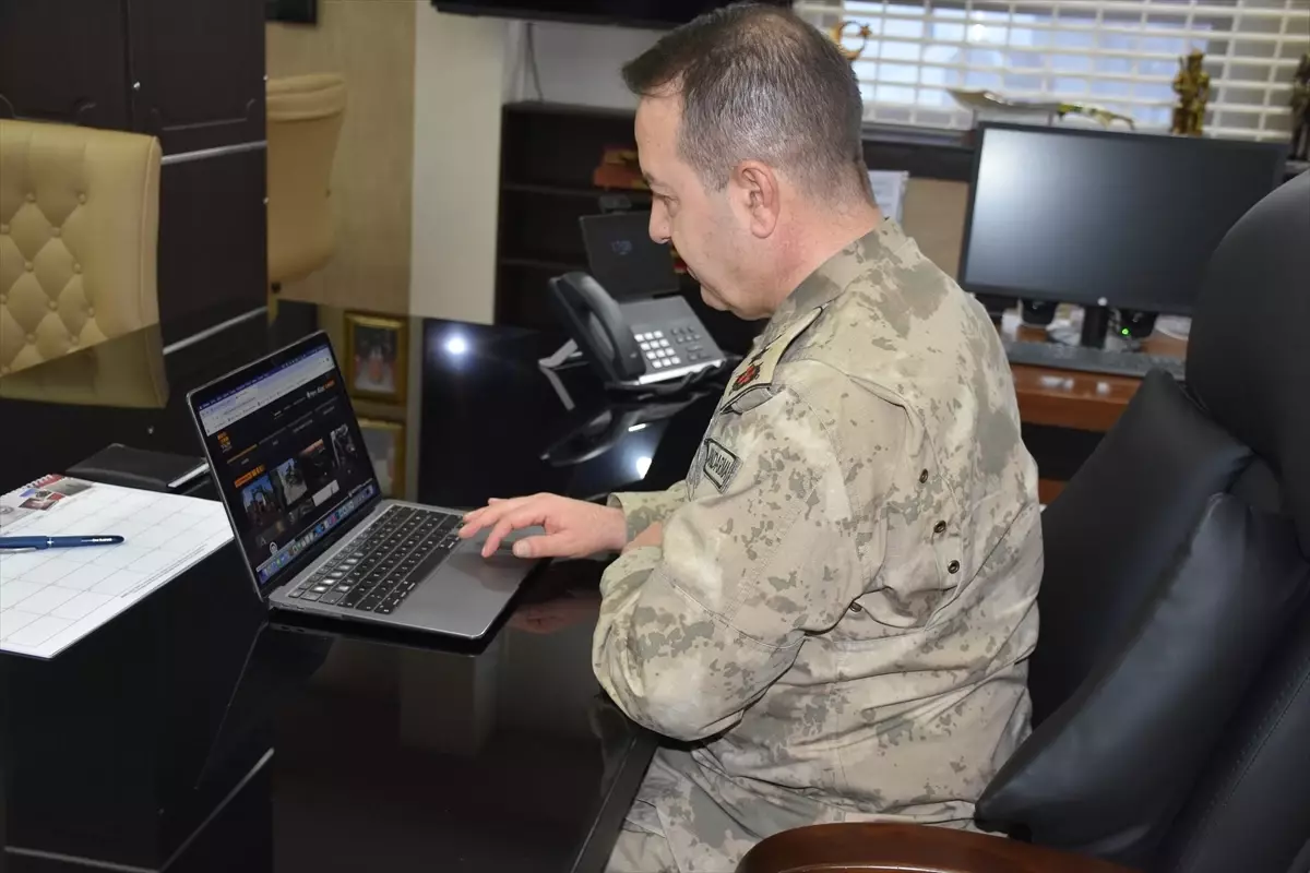 Tümgeneral Tombul, Yılın Kareleri Oylamasına Katıldı