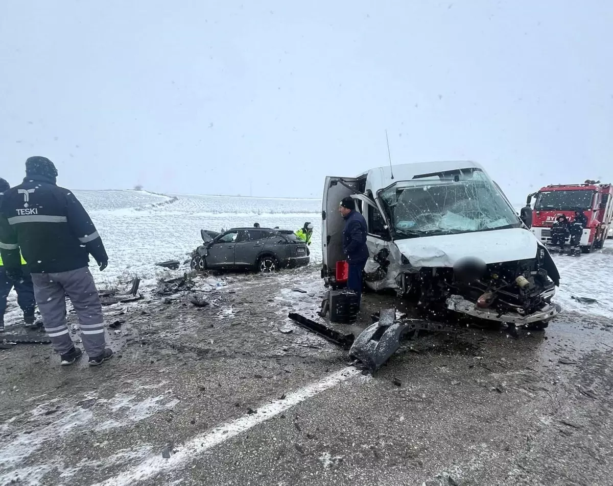 Tekirdağ\'da Trafik Kazası: 1 Ölü, 3 Yaralı