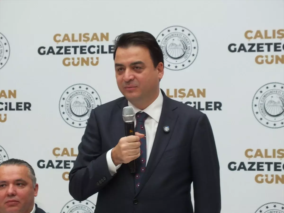 Gazeteciler Günü\'nde Vali\'den Mesaj
