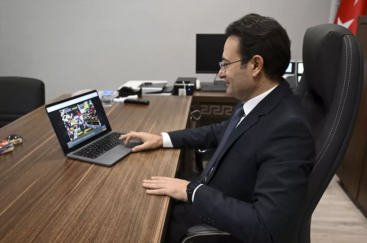 Yılın Kareleri Oylamasına Katıldı