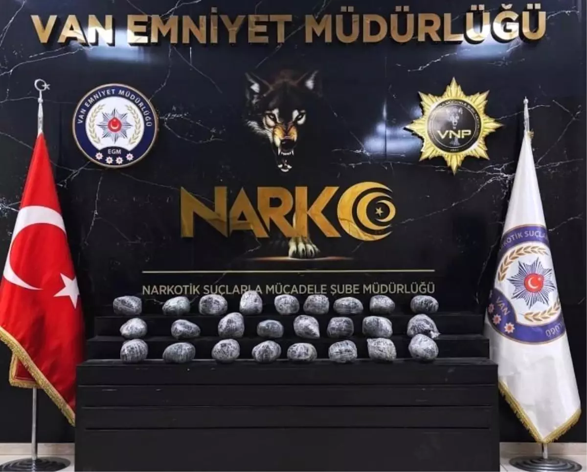 Van\'da 26 Kilo Metamfetamin Ele Geçirildi