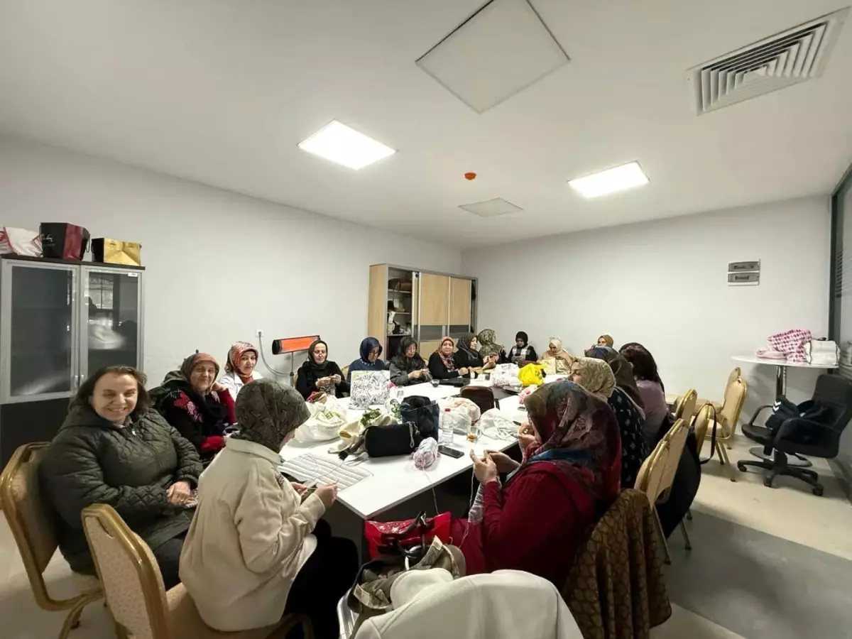 Yeşilyurt Belediyesi "El Sanatları Kursları" kış günlerinin vazgeçilmezi oldu