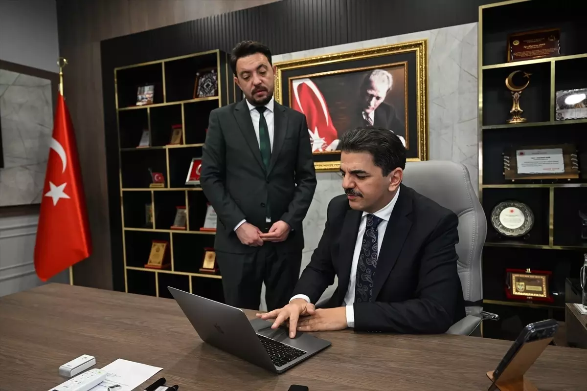 Adana Başsavcısı Yılın Kareleri\'ni Oyladı