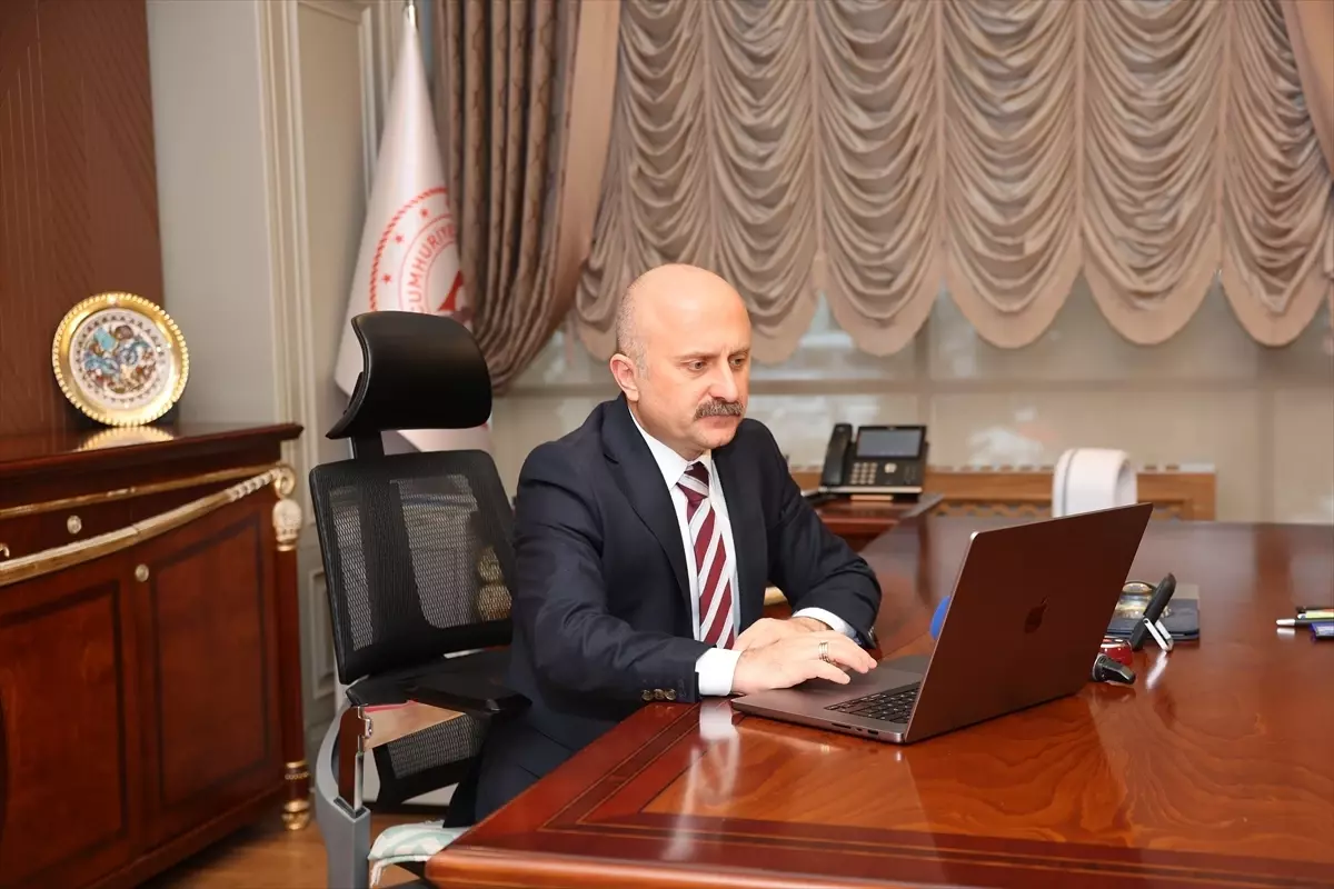 Vali Varol, \'Yılın Kareleri\' Oylamasına Katıldı