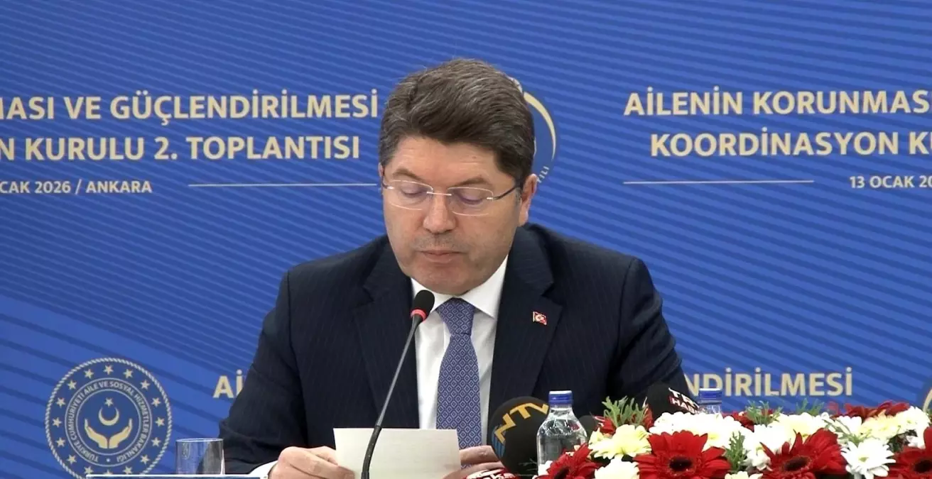 Bakan Tunç\'tan Aile ve Çocuk Güvencesi Vurgusu