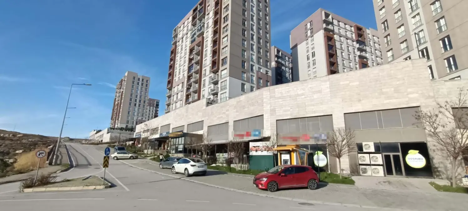 İzmir\'de ATM Soygunu: 30 Milyon Lira Çalındı