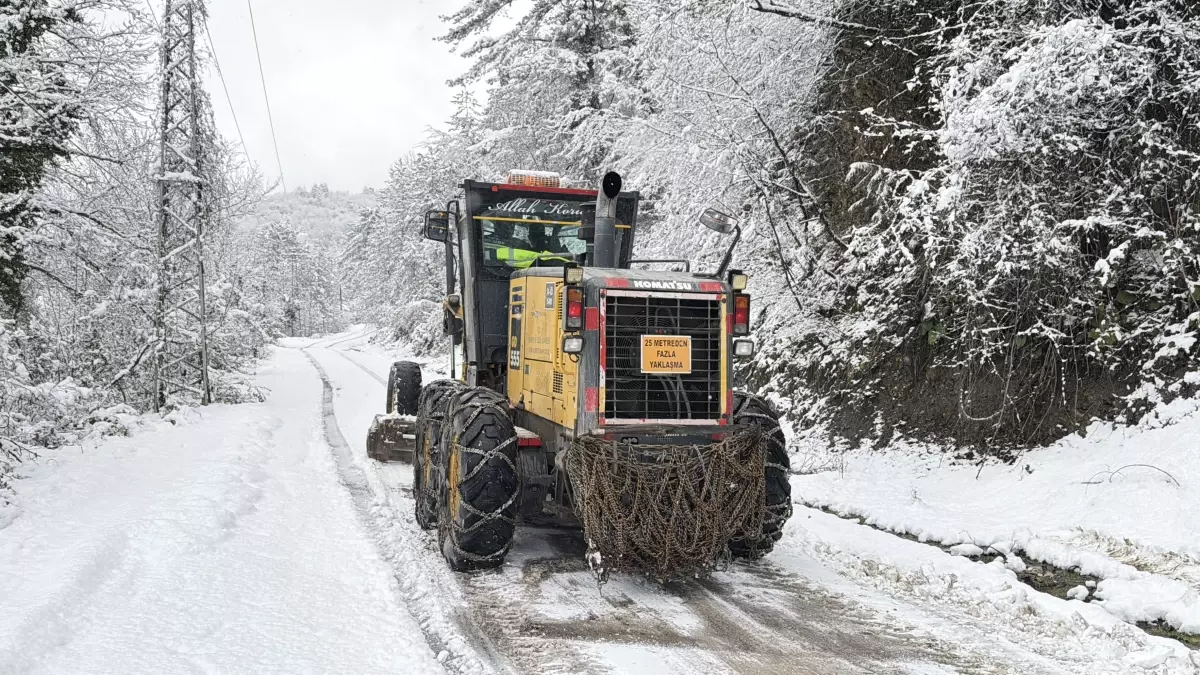 Bartın\'da Kar, 43 Köy Yolu Kapandı