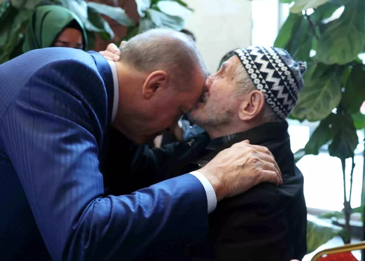 Asırlık çınardan Cumhurbaşkanı Erdoğan\'a anlamlı sözler: O benim manevi torunum