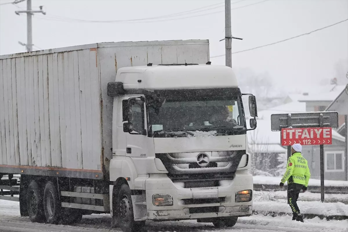 D-100\'de Ulaşım Normale Döndü