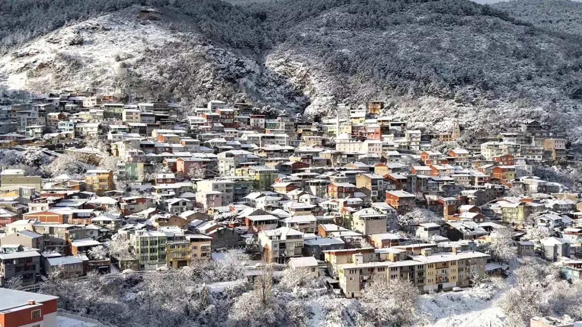 Bursa\'da Kartpostallık Kar Manzaraları