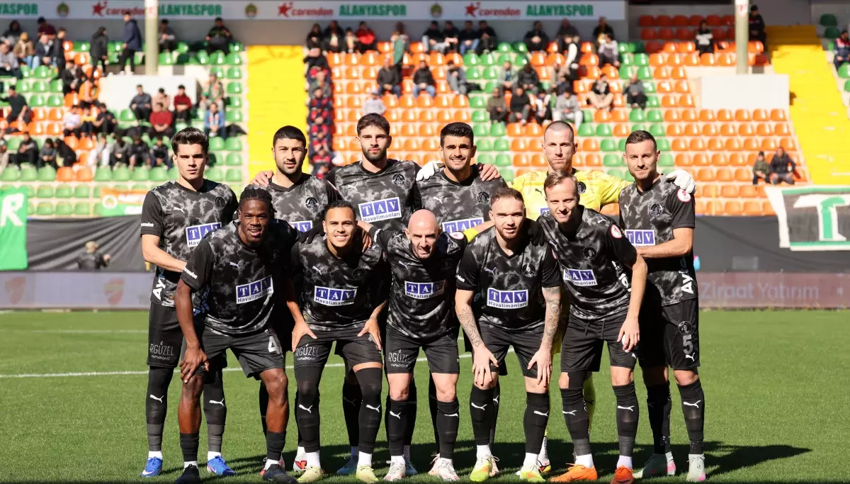 Alanyaspor ve Karagümrük 2-2 Berabere Kaldı
