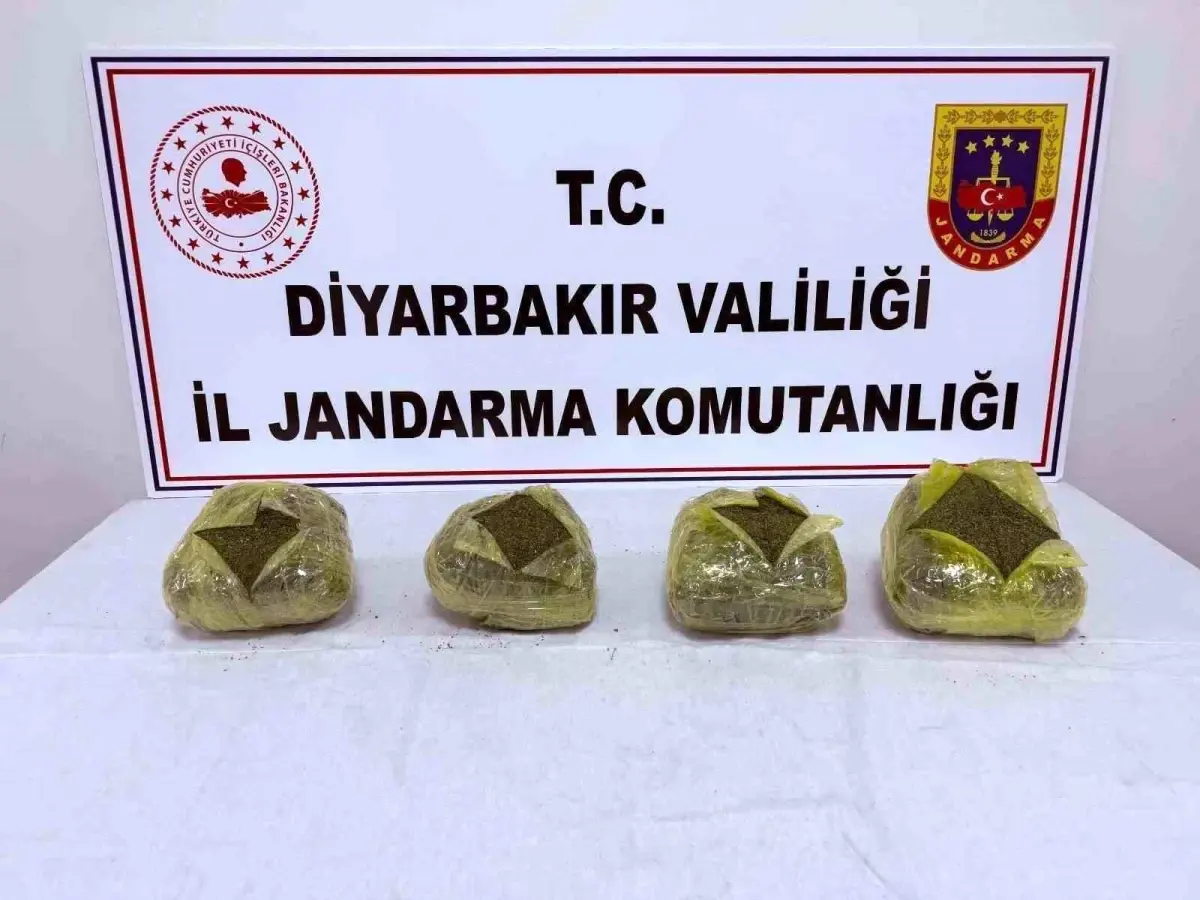 Diyarbakır\'da 28 Kilo Esrar Ele Geçirildi