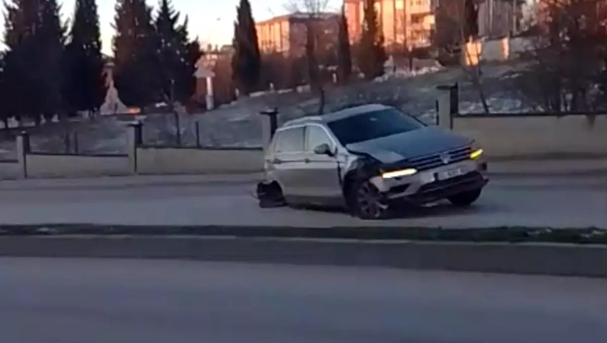 Edirne\'de Gizli Buzlanma Zincirleme Kazaya Neden Oldu