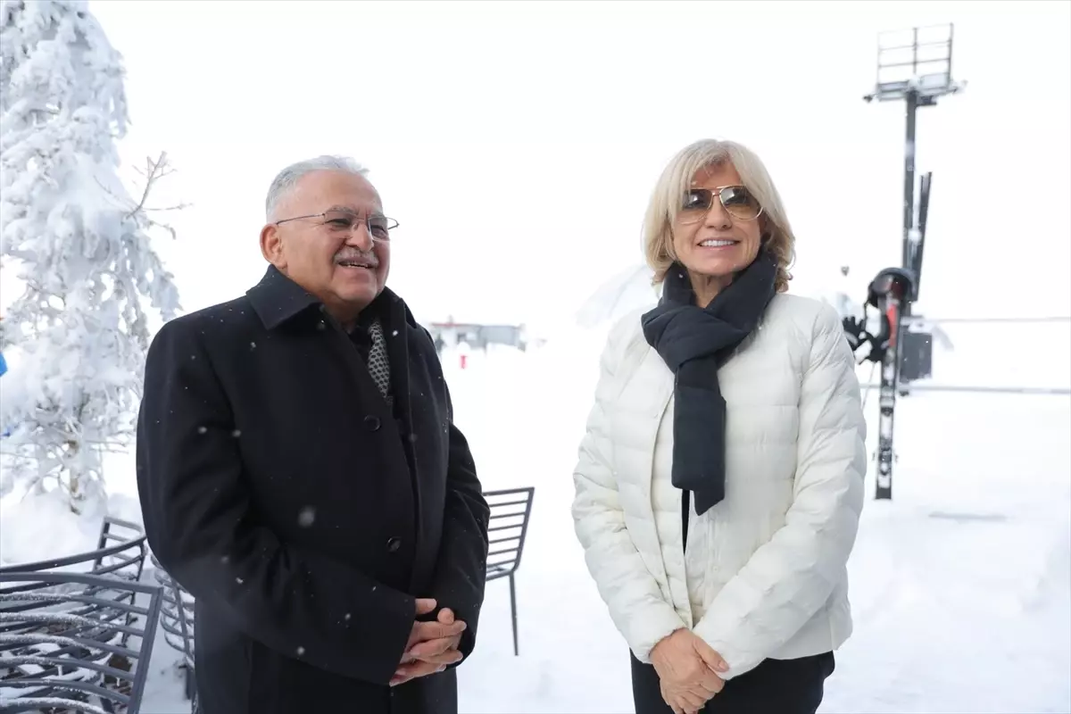 Tansu Çiller Erciyes\'te Tatil Yapıyor