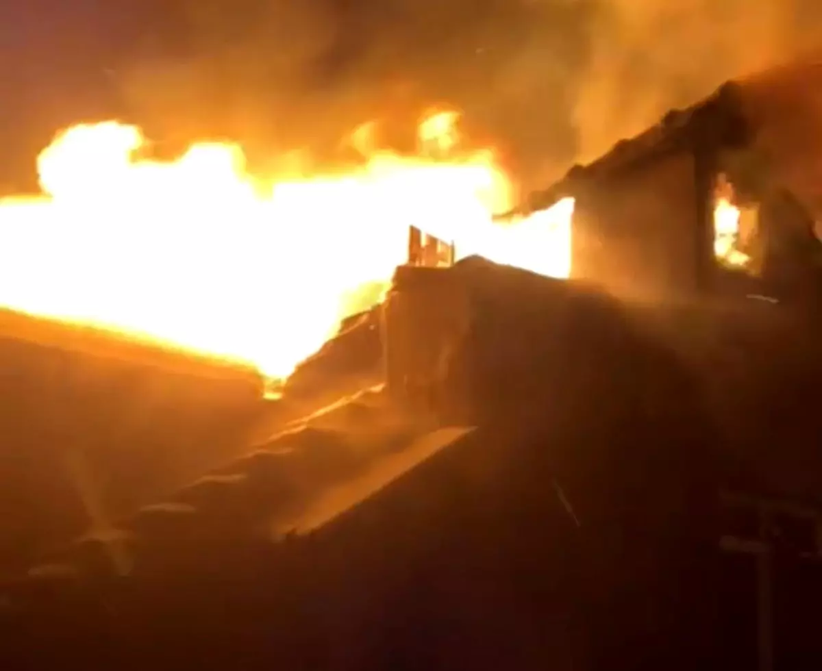 Hodul Köyü\'nde Yangın: Maddi Hasar Büyük