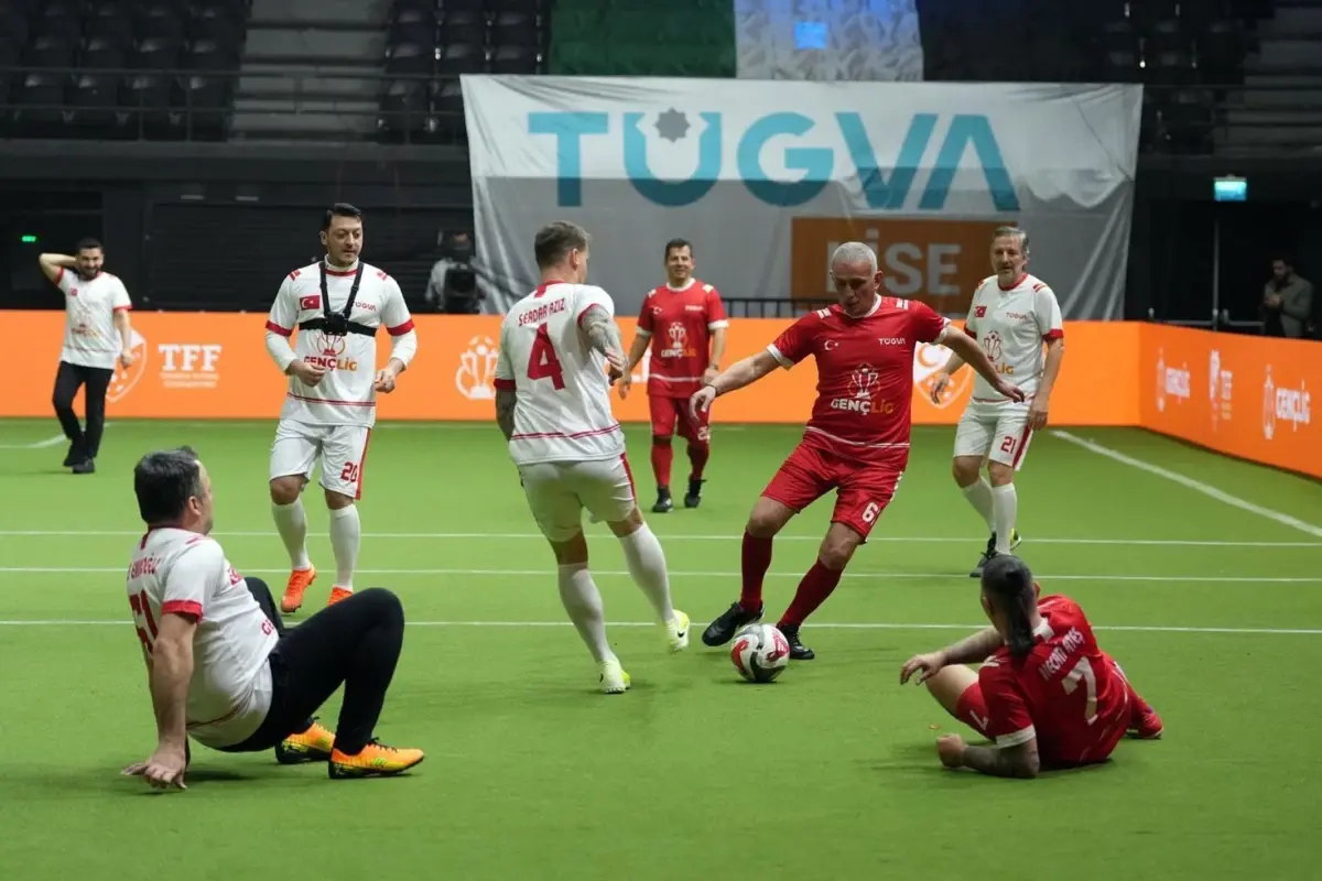 Hacıosmanoğlu gençlere taş çıkardı! Performansı parmak ısırtıyor 