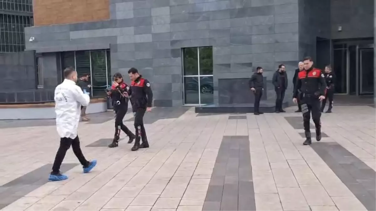 Savcı Hakime Ateş Etti: Hakim Yaralı