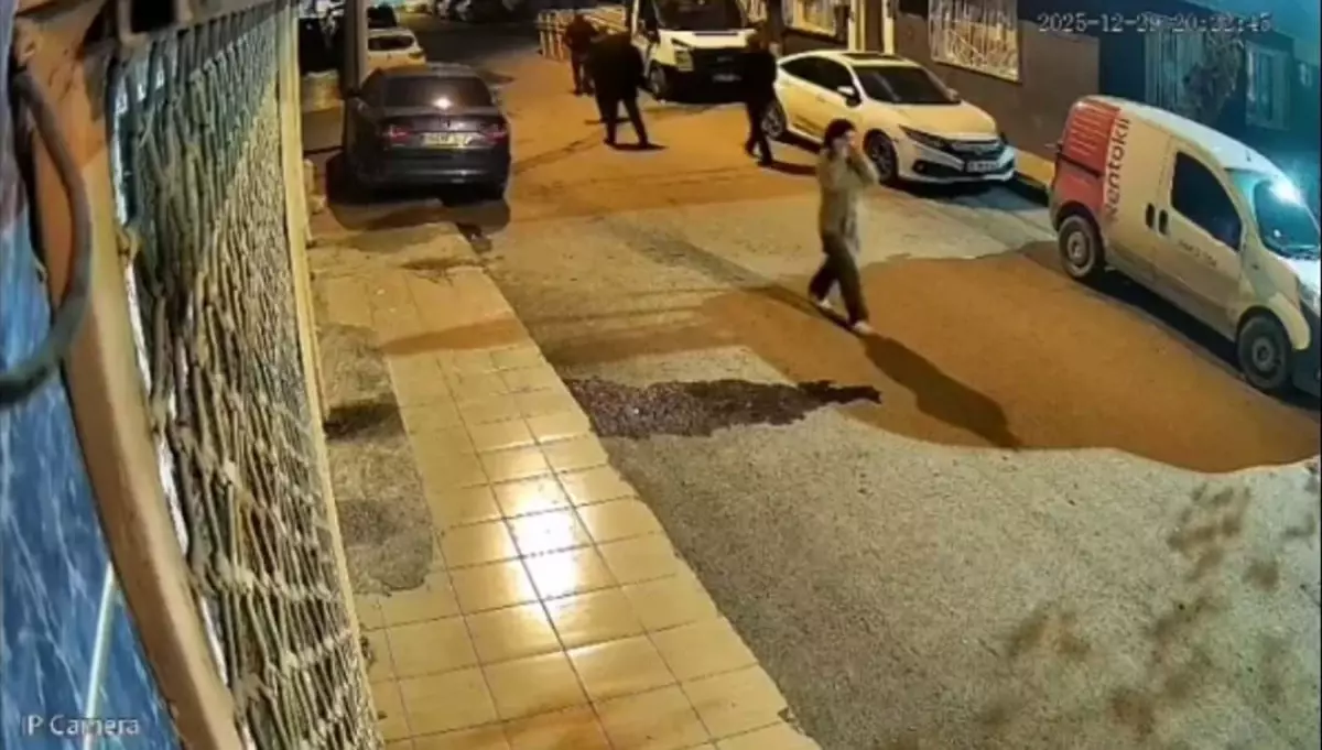 İzmir\'de Kaybolan Kadının Cesedi Bulundu