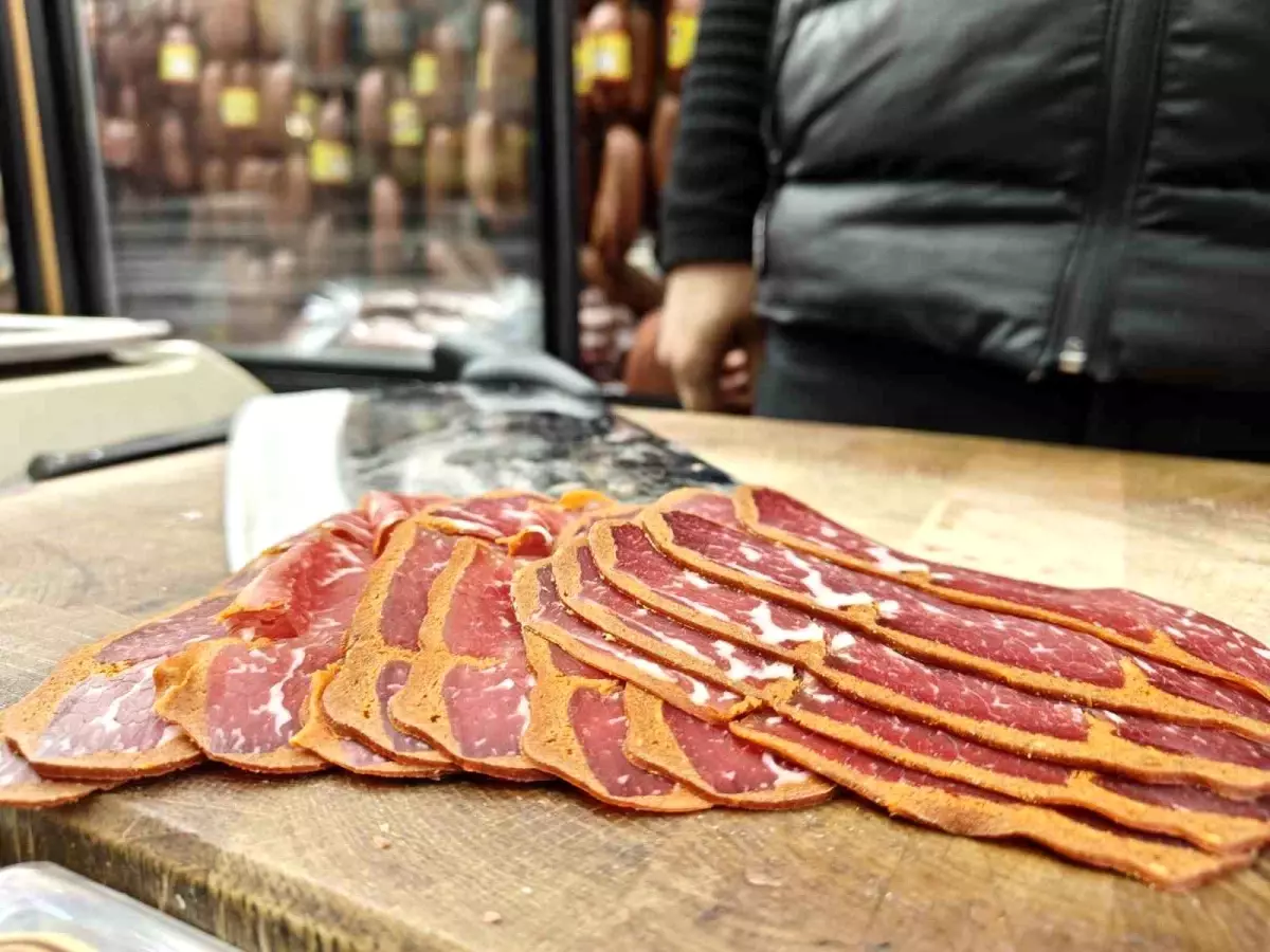 Kayseri\'de Pastırma ve Sucuk Talebi Artıyor