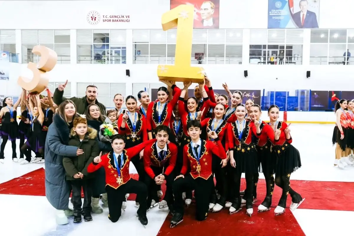 Kocaeli Takımları Buz Pateni Şampiyonu Oldu