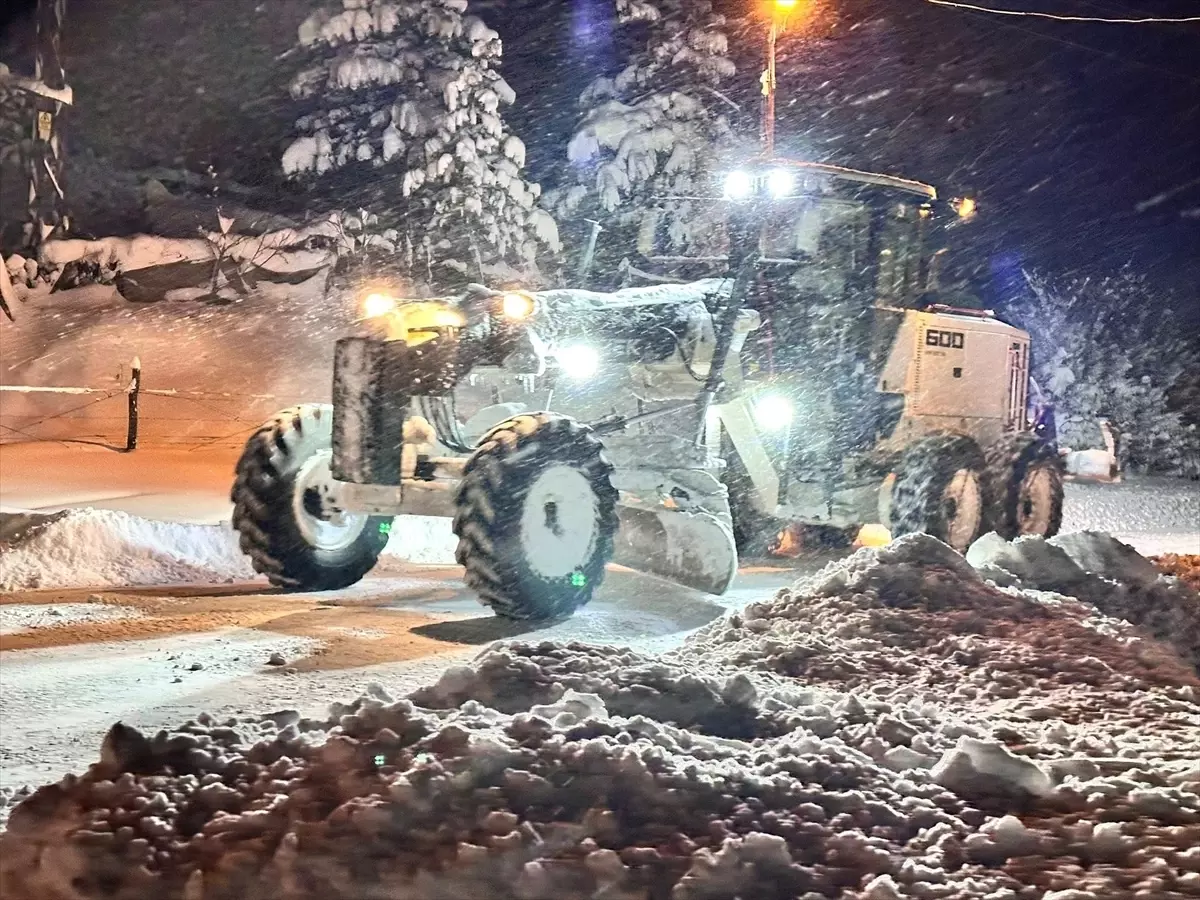 Ladik\'te Karla Mücadele Devam Ediyor
