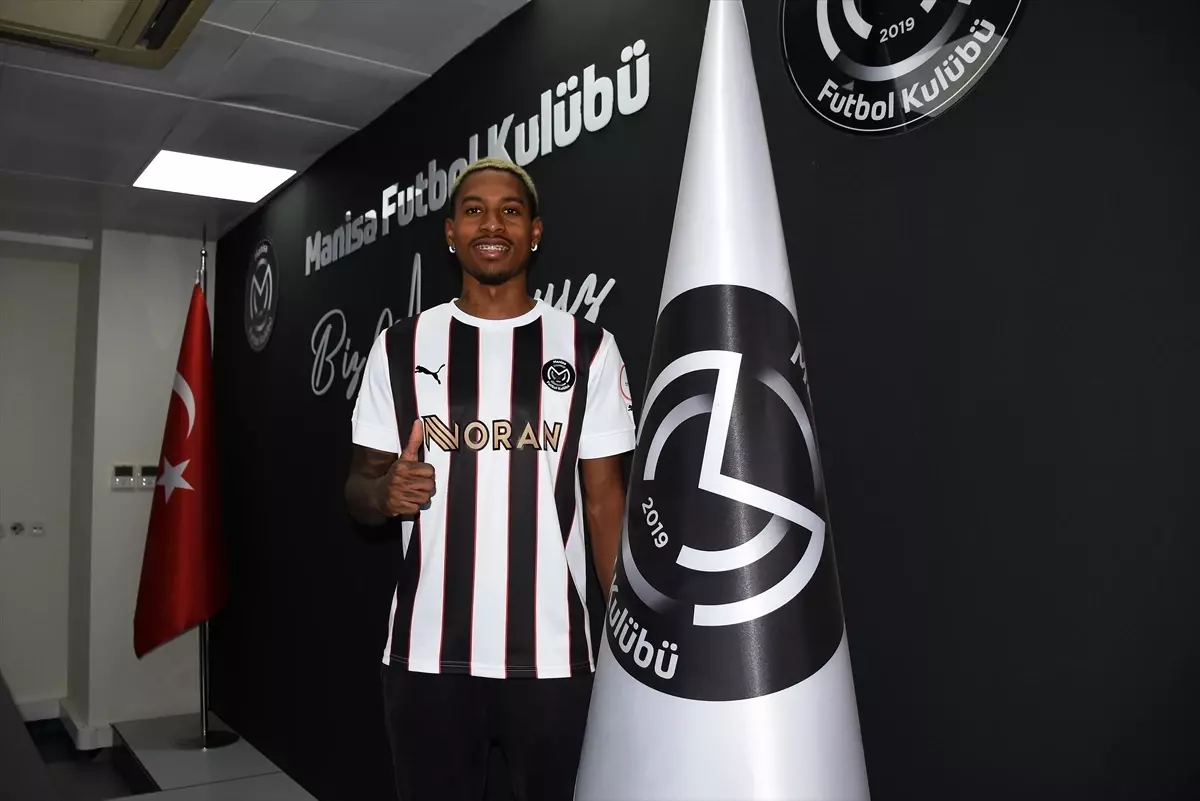 Manisa FK Alenis Vargas\'ı Kiraladı